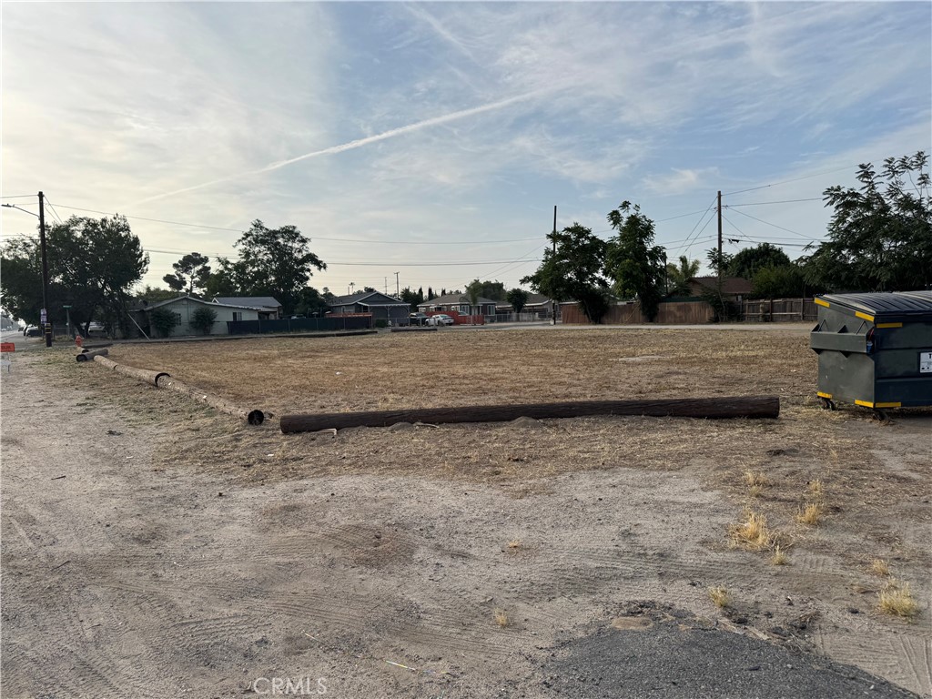 main property photo 13