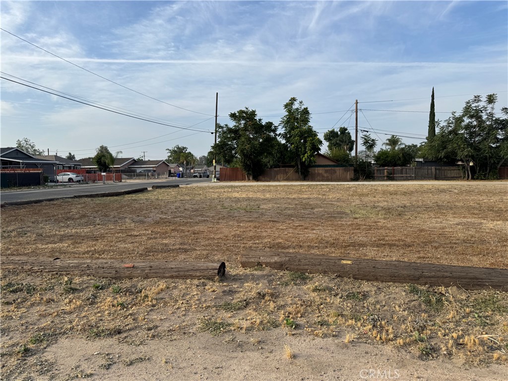 main property photo 17
