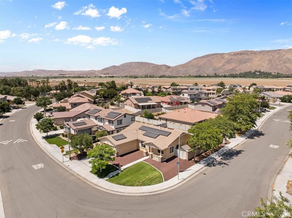 main property photo 31