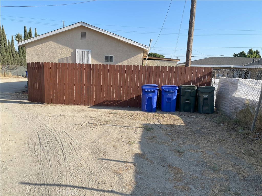 main property photo 28