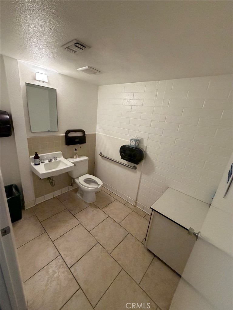 main property photo 62