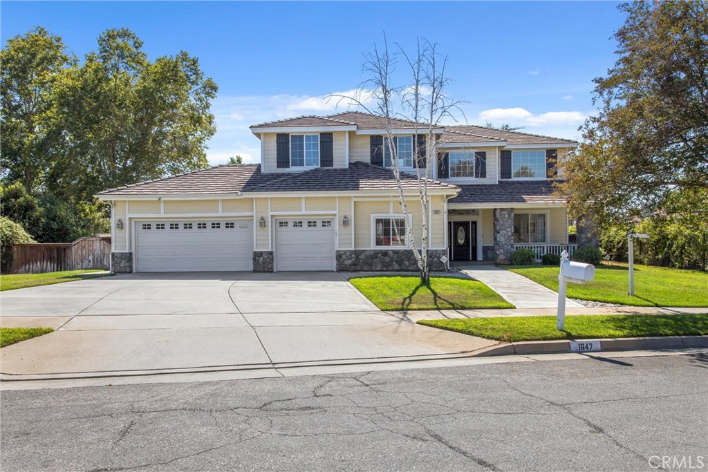 main property photo 2