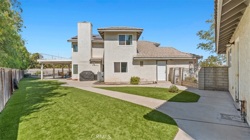 main property photo 16