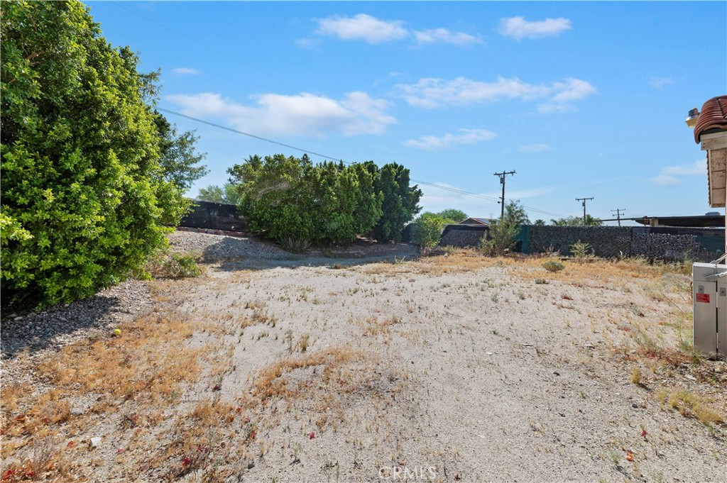 main property photo 24