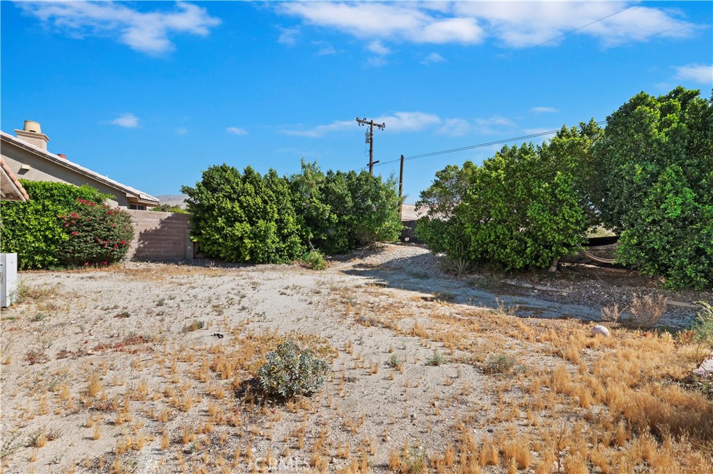 main property photo 25
