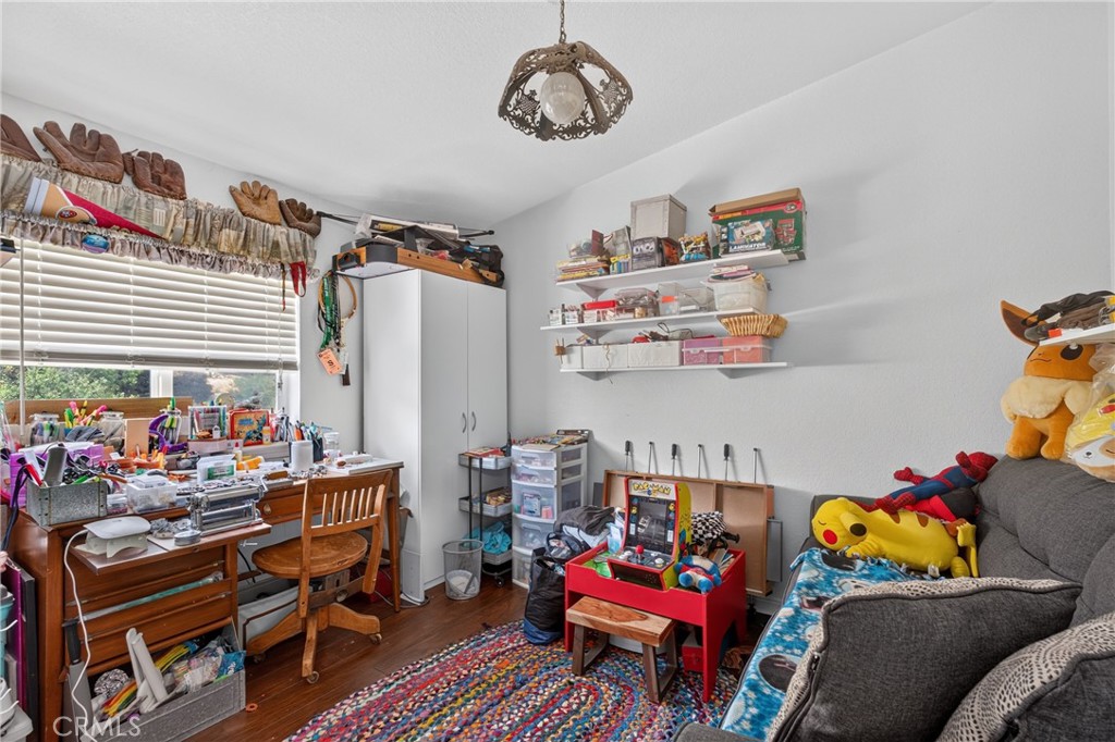 main property photo 17