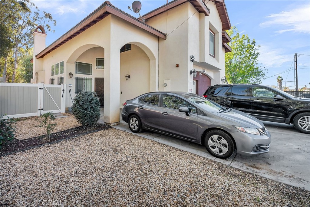 main property photo 17