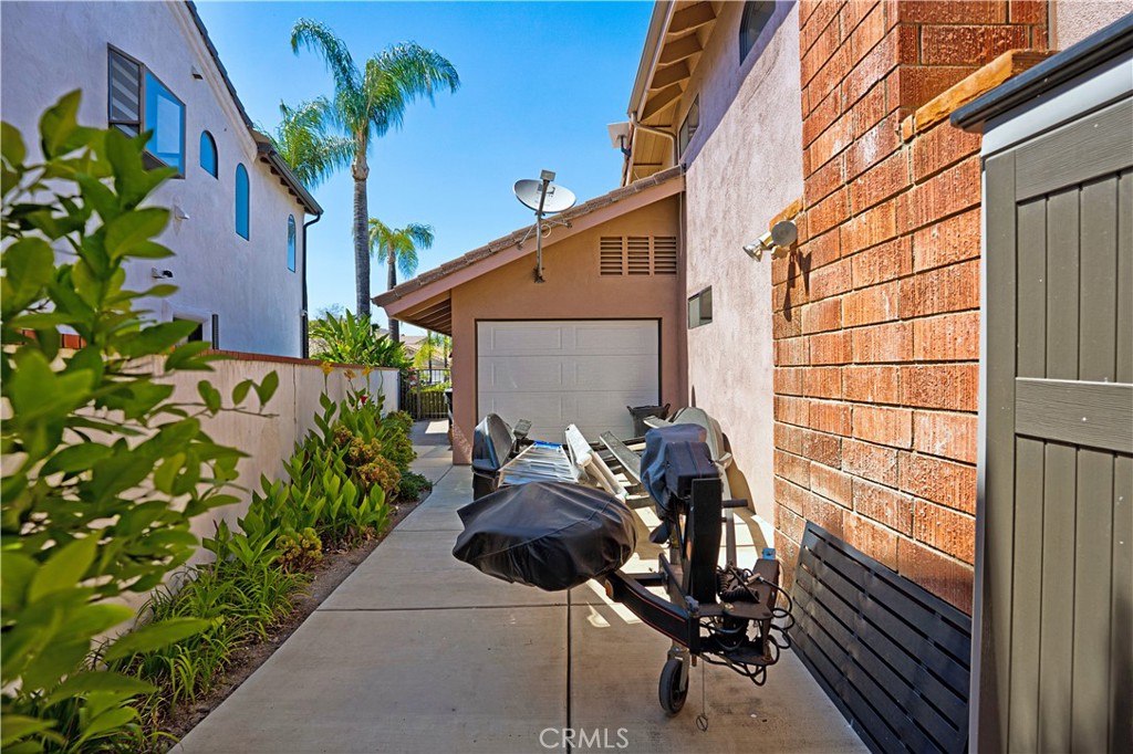 main property photo 60