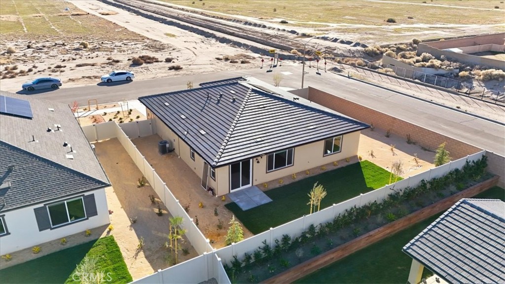 main property photo 35