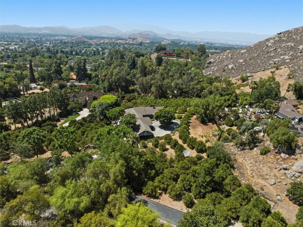 main property photo 60