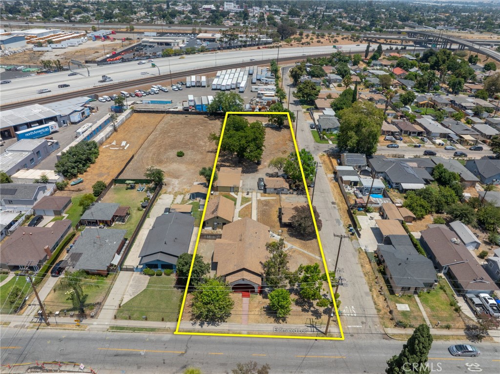 main property photo 30