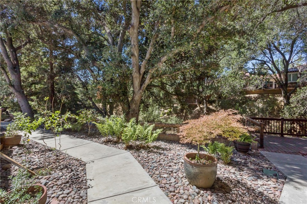 main property photo 50