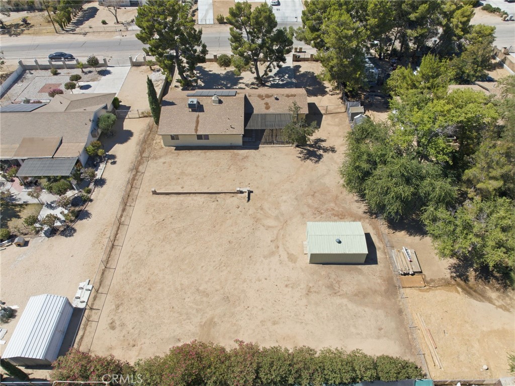main property photo 40