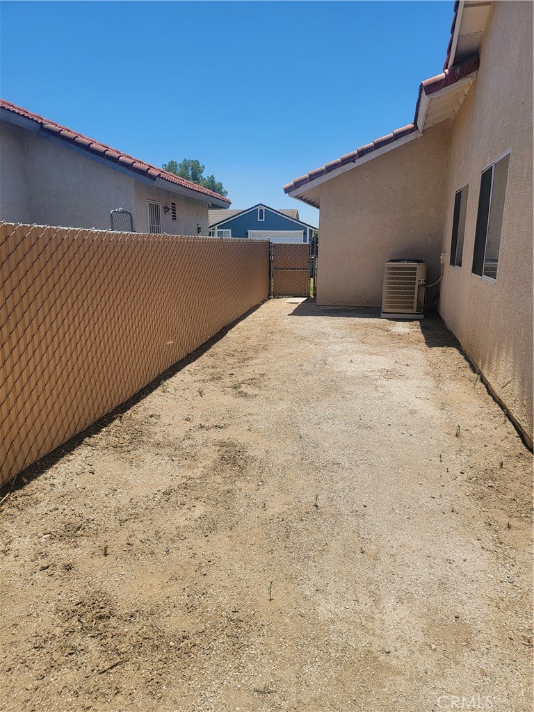 main property photo 27