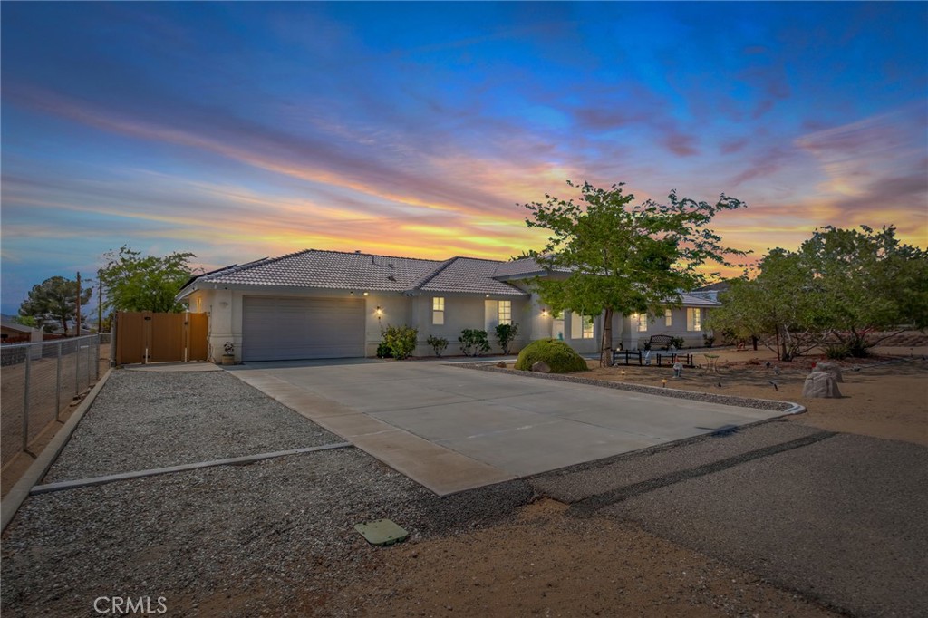 main property photo 23