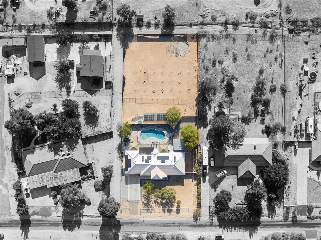 main property photo 38