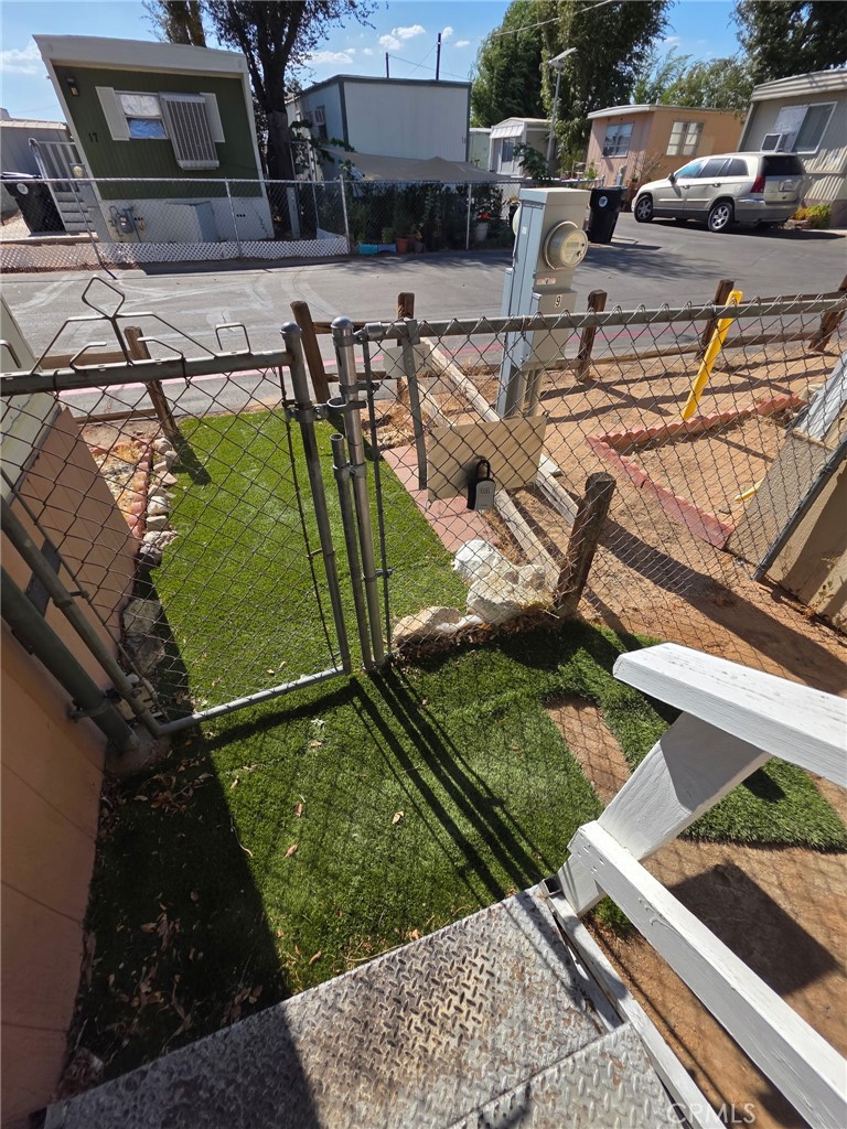 main property photo 27