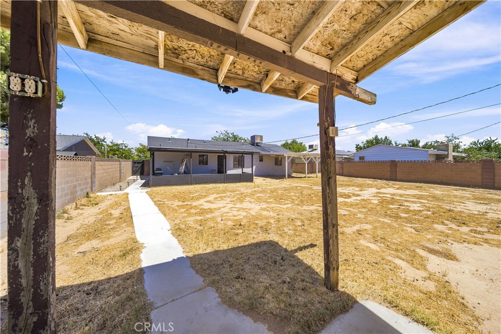 main property photo 27