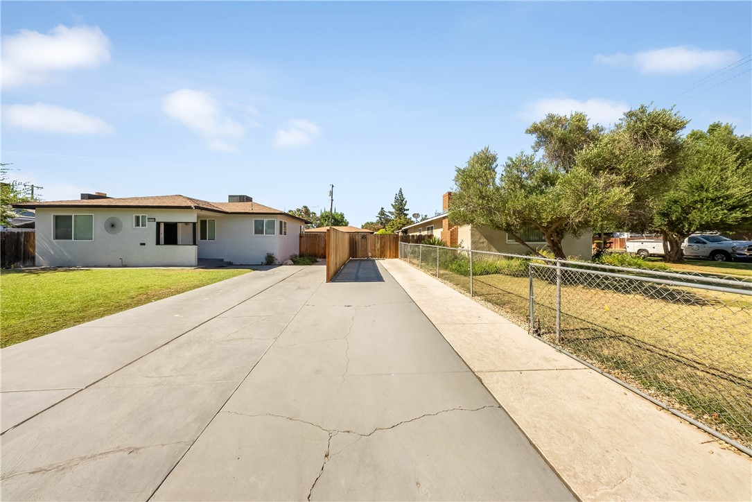 main property photo 20