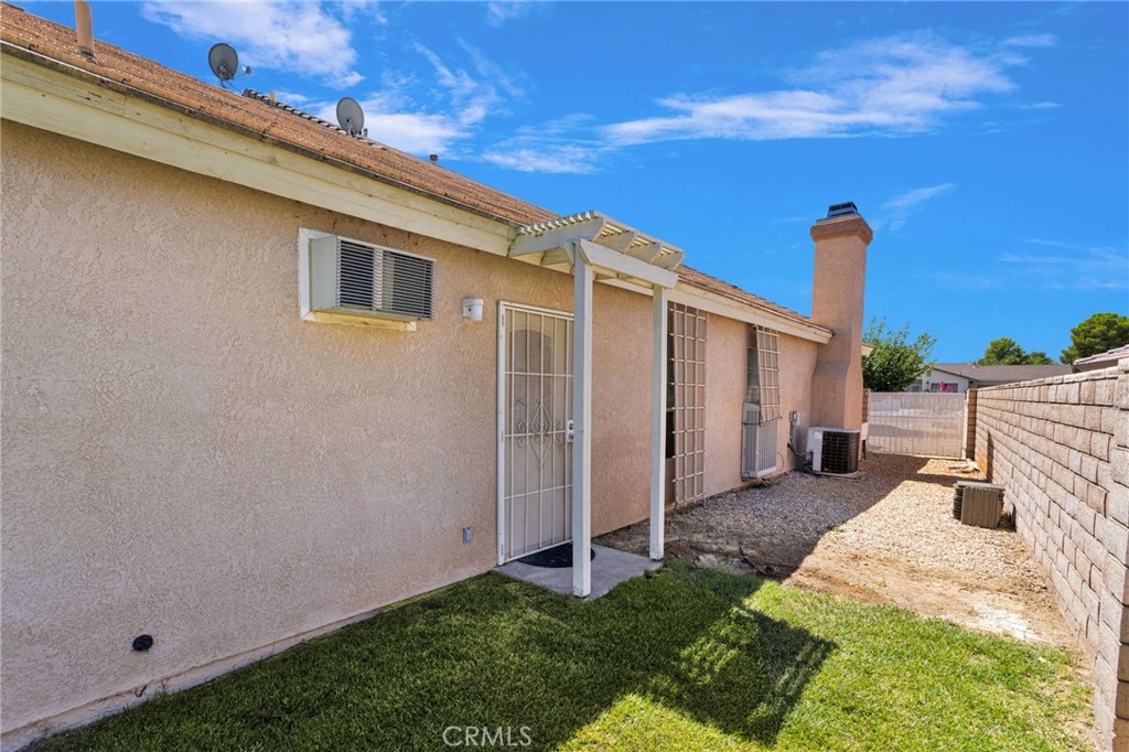main property photo 41