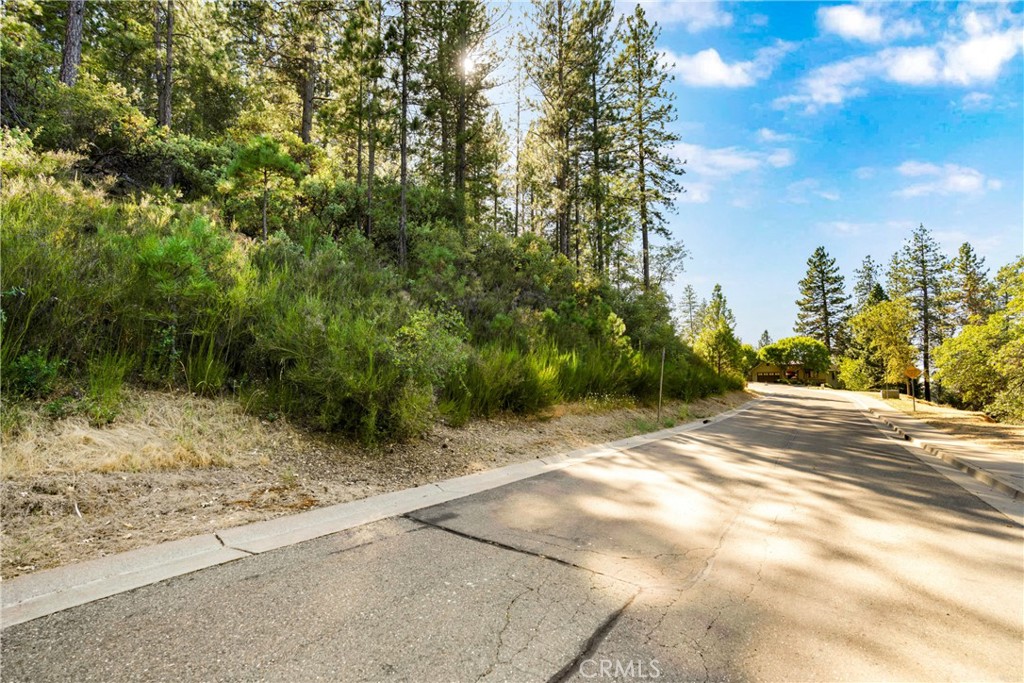 main property photo 32