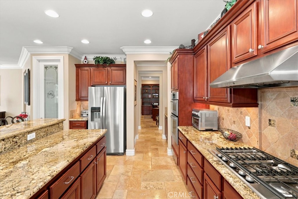 main property photo 26