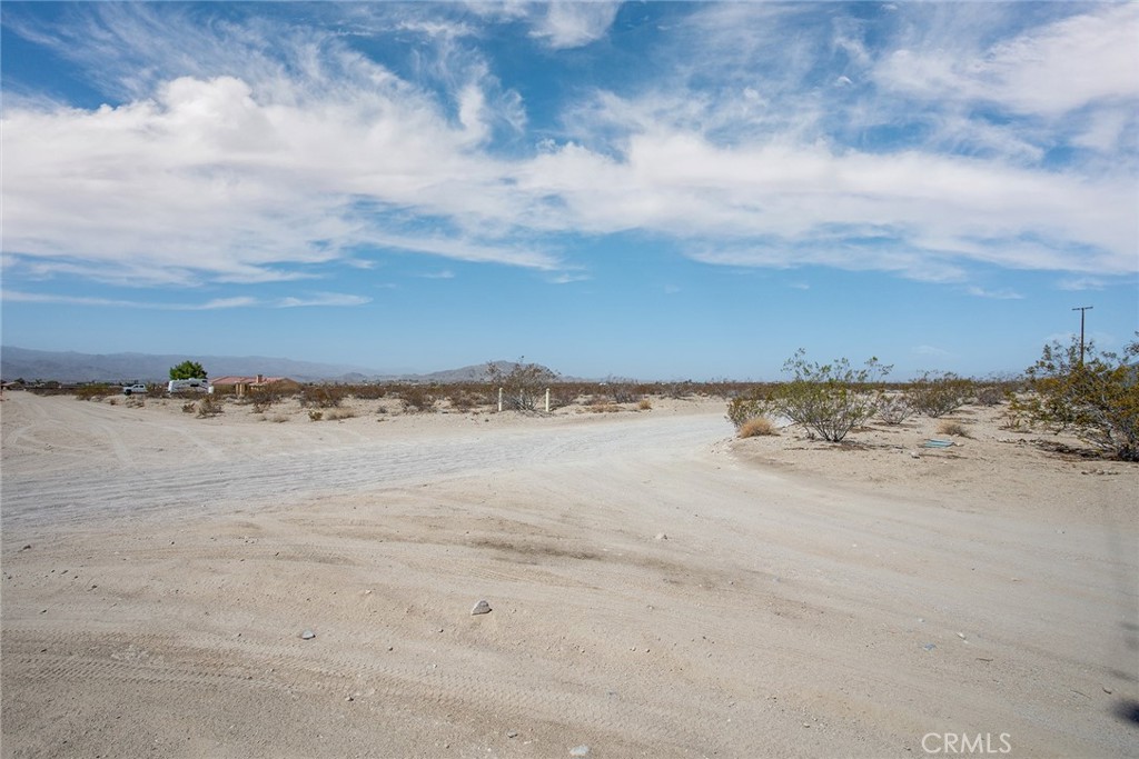 main property photo 11