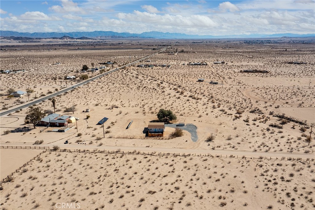 main property photo 25