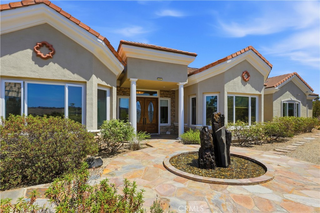 main property photo 10