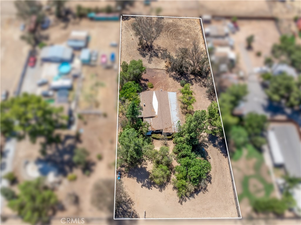 main property photo 40