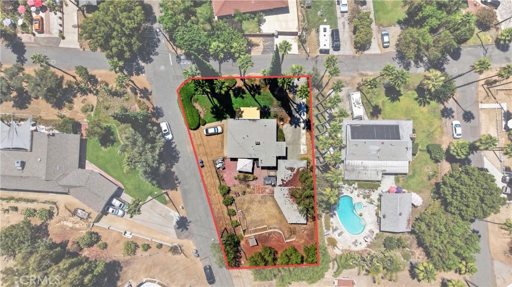 main property photo 48
