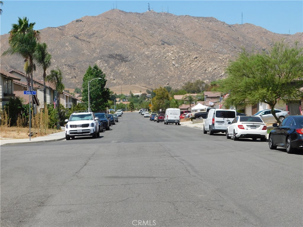 main property photo 33