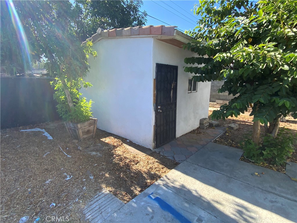 main property photo 12