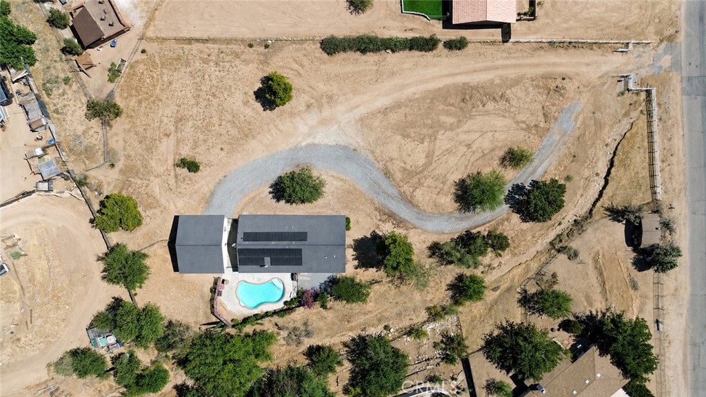 main property photo 17
