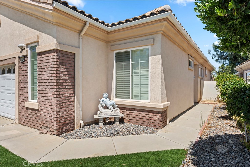 main property photo 31