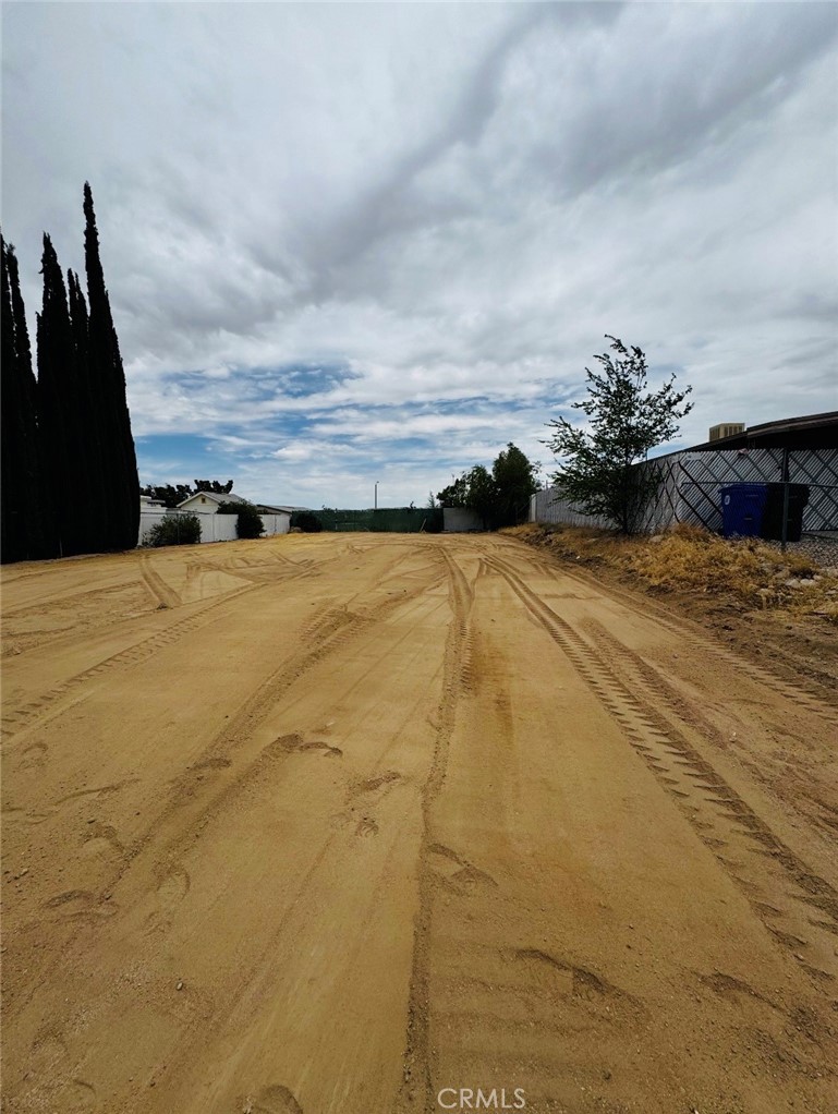 main property photo 9