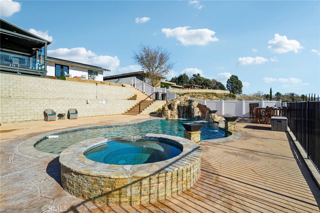 main property photo 51