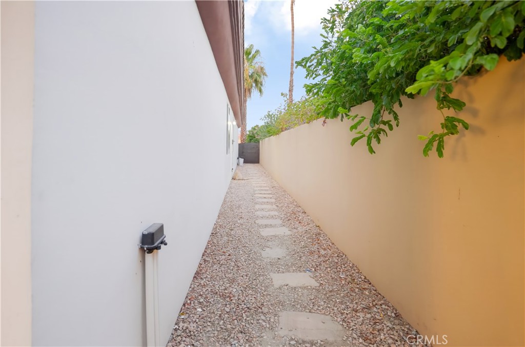 main property photo 66