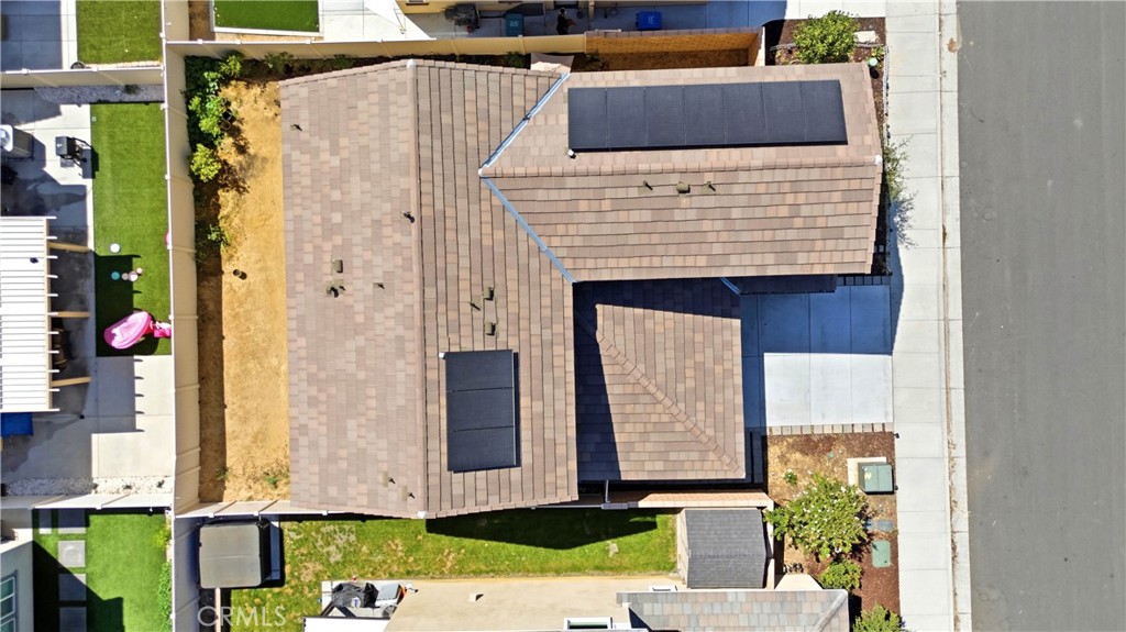 main property photo 40