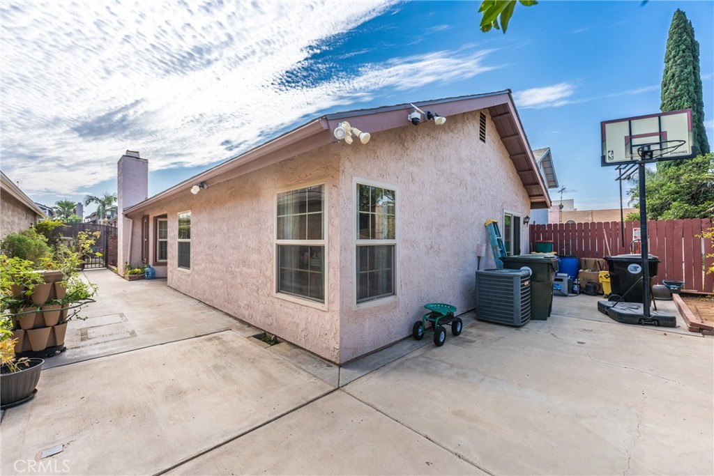 main property photo 29