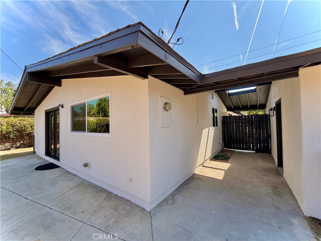main property photo 25