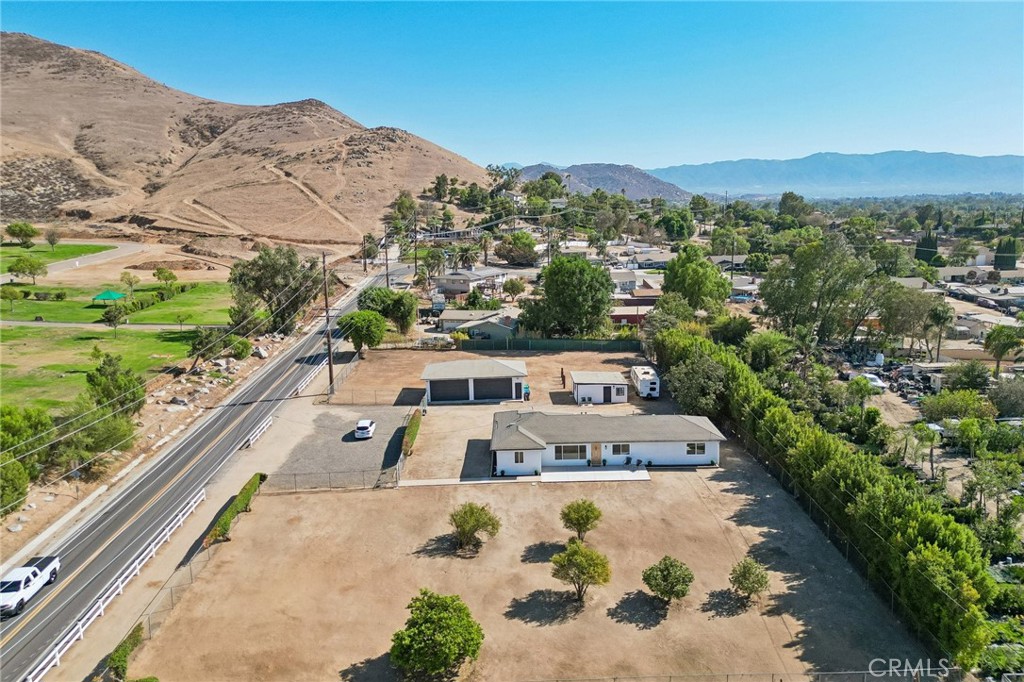 main property photo 49