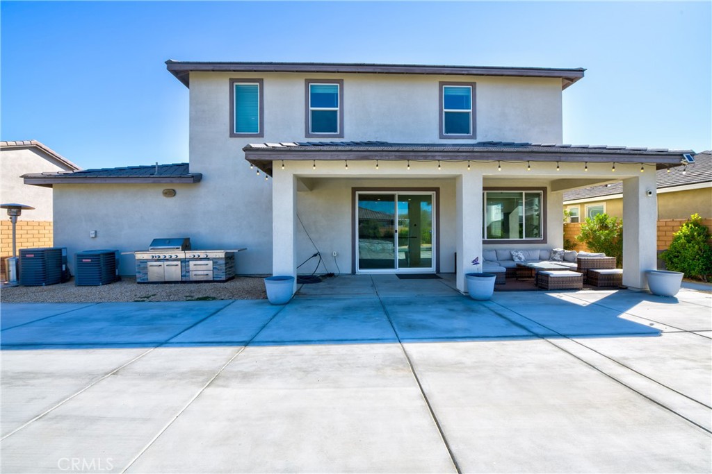 main property photo 40