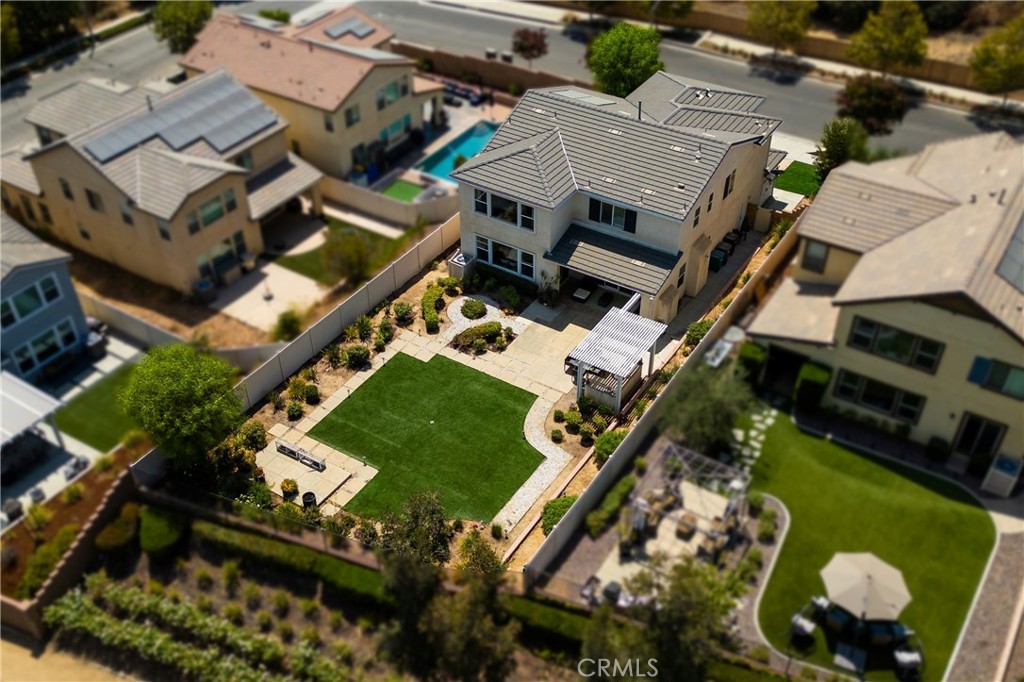 main property photo 45