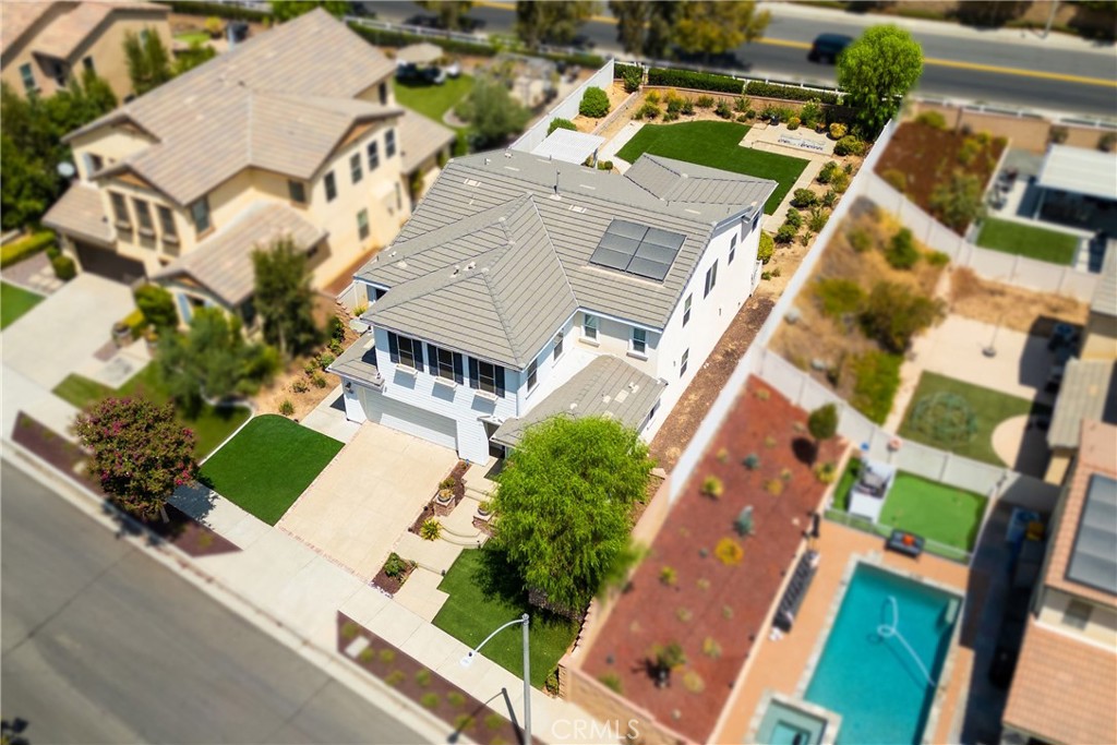 main property photo 47