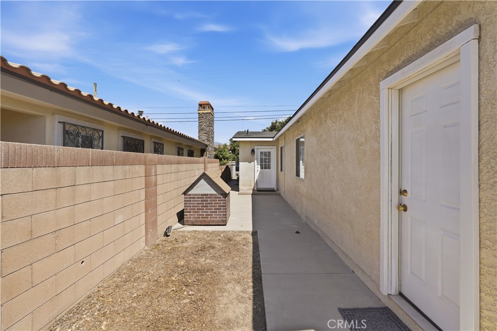 main property photo 23
