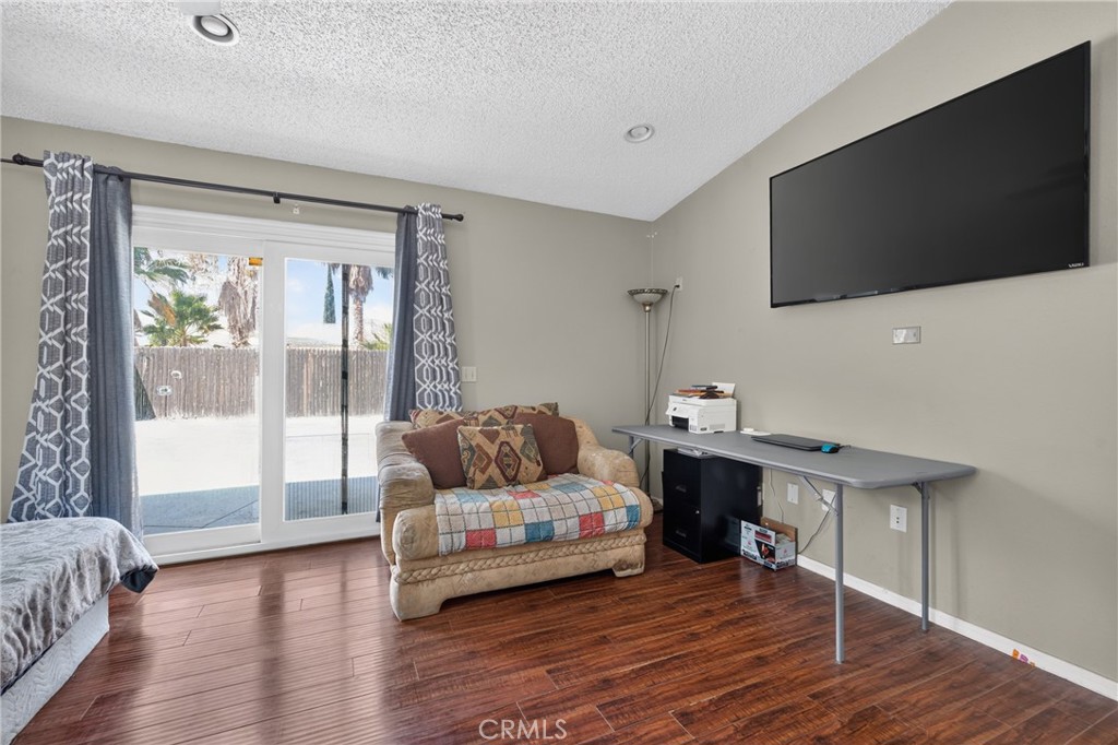 main property photo 24