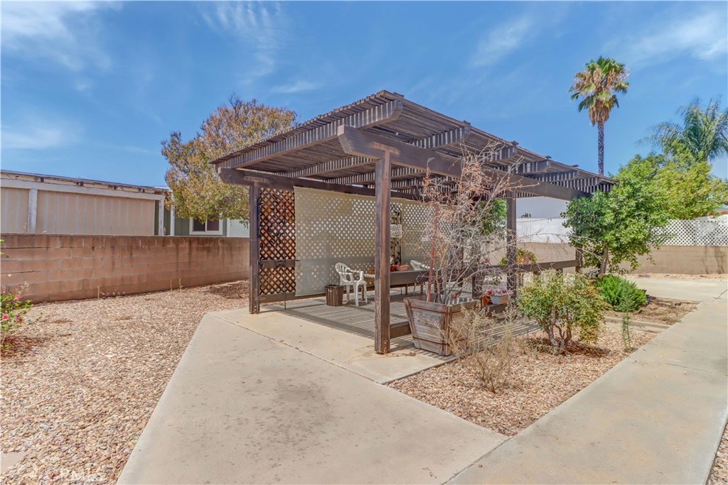 main property photo 42