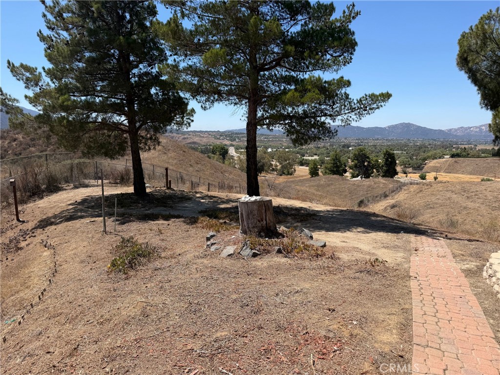 main property photo 40