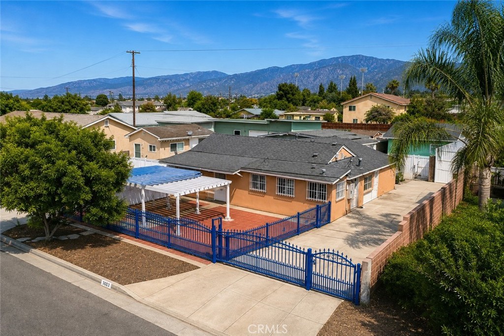 main property photo 16